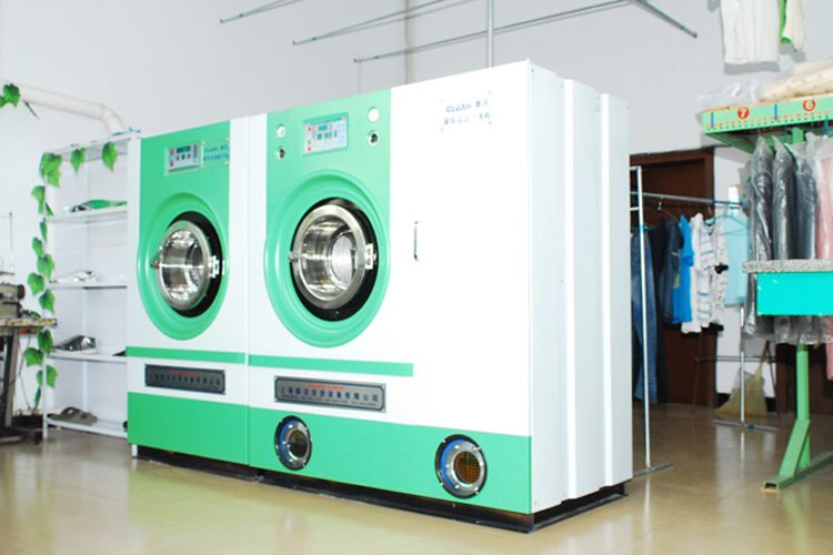 大型干洗店配备一套干洗机多少钱